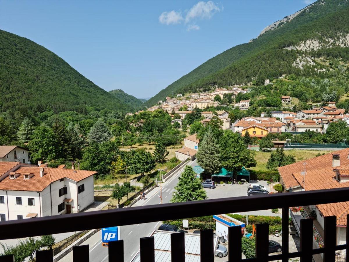 Luxury Lake Villa Villetta Barrea Ngoại thất bức ảnh